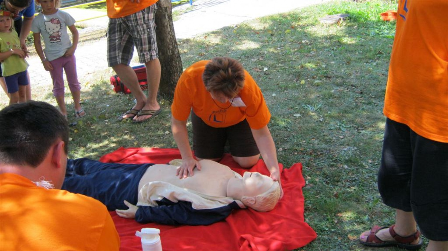 Na letošnjem taboru odraslih skavtinj in skavtov "Veter v jadra", so se spletle marsikatere vezi in ena od teh je bilo tudi povabilo Nevenke in Metke iz BOKSS Ribnica – Dolenja vas: "Naši mladi pripravljajo že vrsto let konec avgusta nekaj posebnega za odrasle – Oratorij Plus. Dogodek, ki je edinstven v Sloveniji, se nama zdi odličen in je vreden ogleda!" Pa sva šla ...
