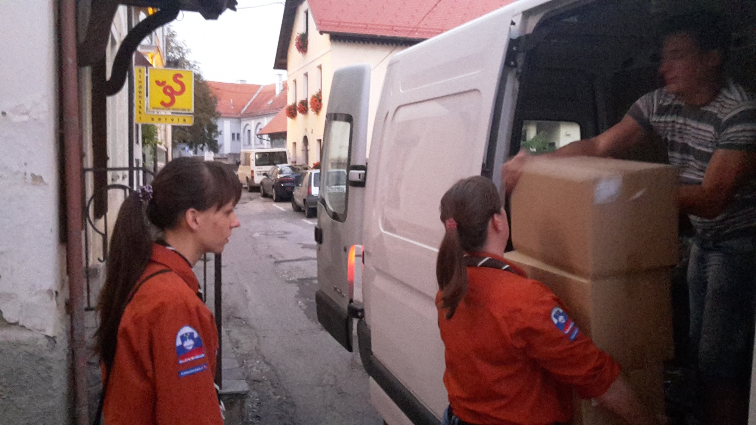 Skavti in begunska kriza