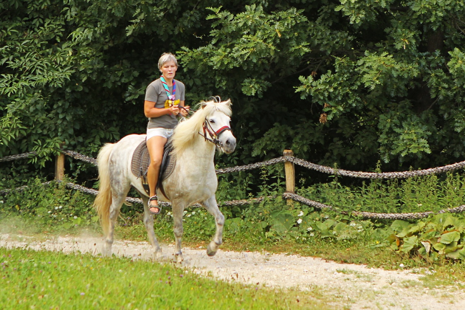 Pa še Metka iz Ribnice ...