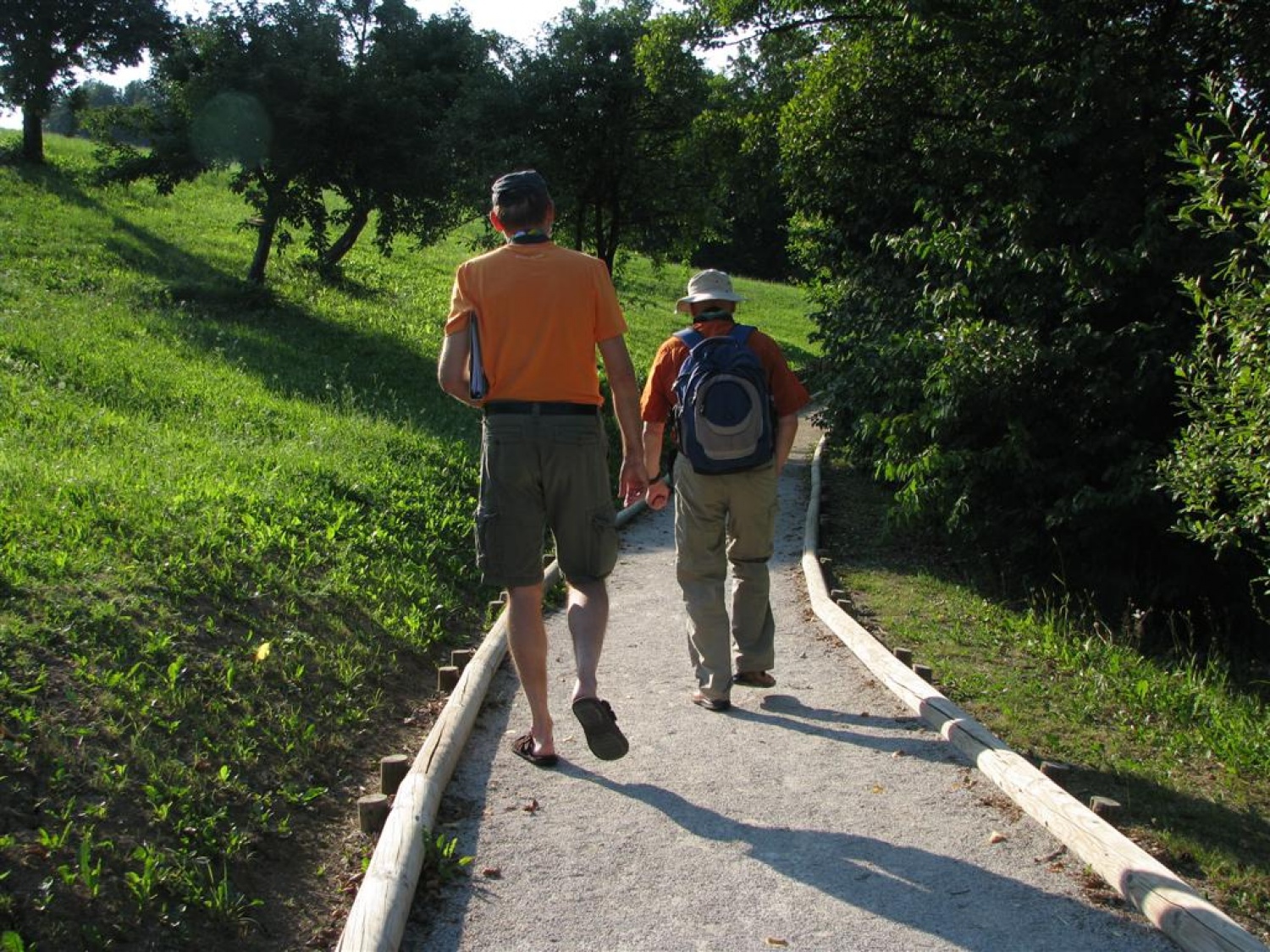 Ob Šmartinskem jezeru pri Celju so trenerji Skavtske akademije ZBOKSS načrtovali nadaljevanje programa. Rezervirajte si jesenske termine.
