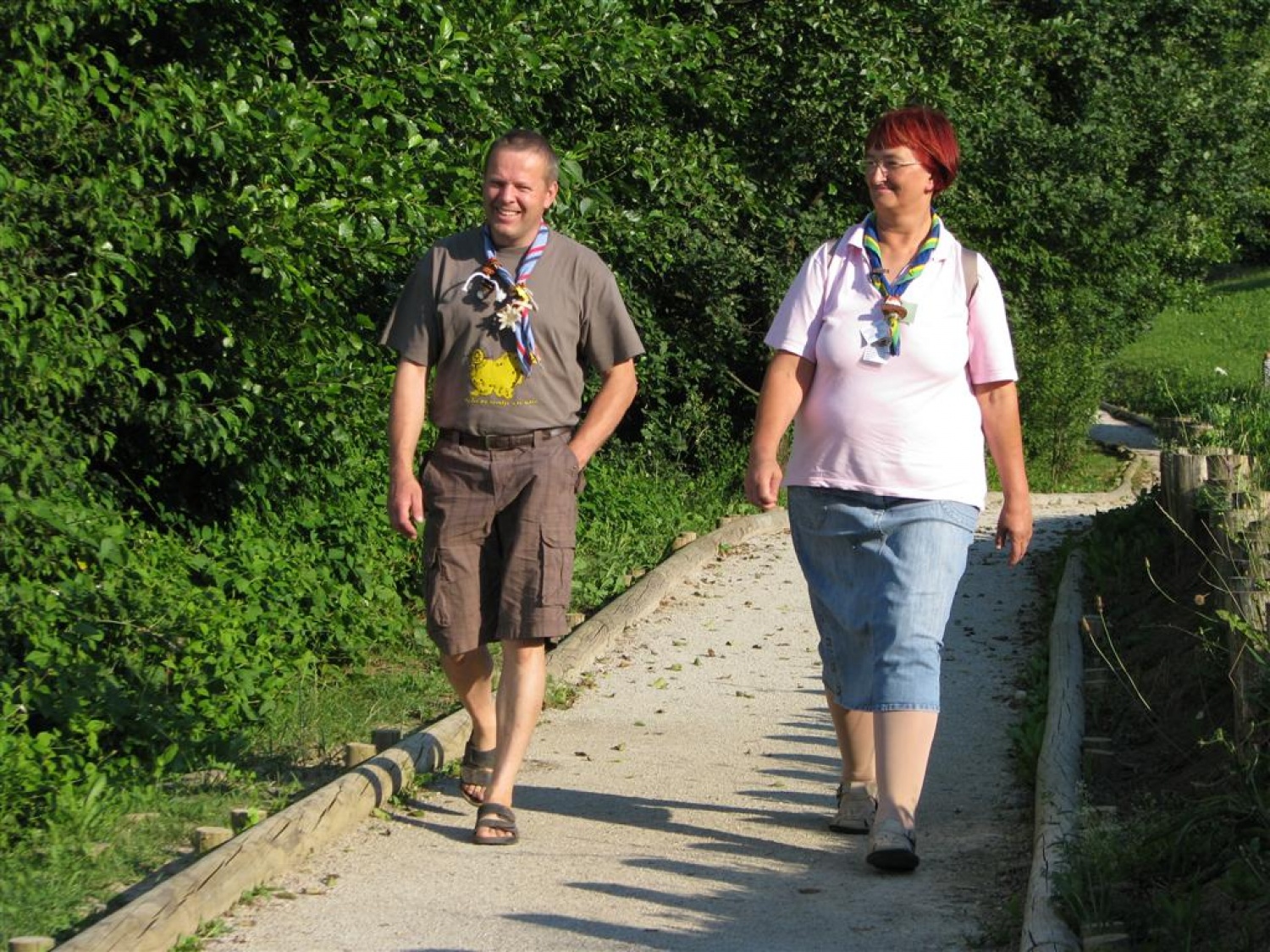 Ob Šmartinskem jezeru pri Celju so trenerji Skavtske akademije ZBOKSS načrtovali nadaljevanje programa. Rezervirajte si jesenske termine.
