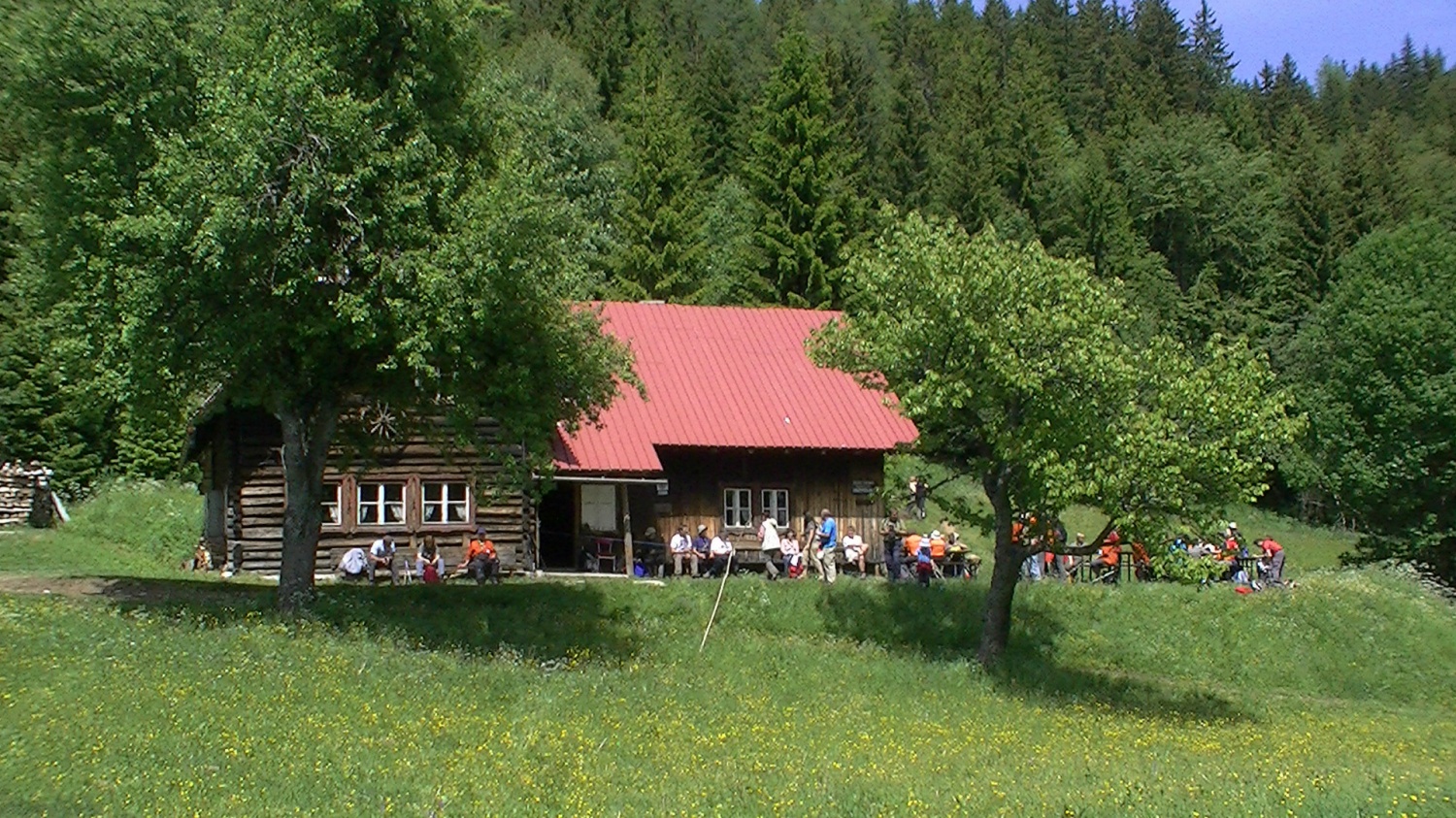 koča na črnem vrhu