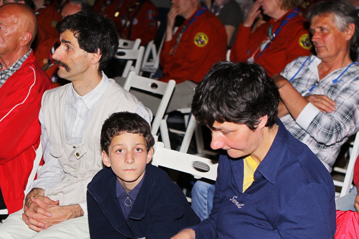 Družina mrak - njim so bili namenjeni prostovoljni prispevki