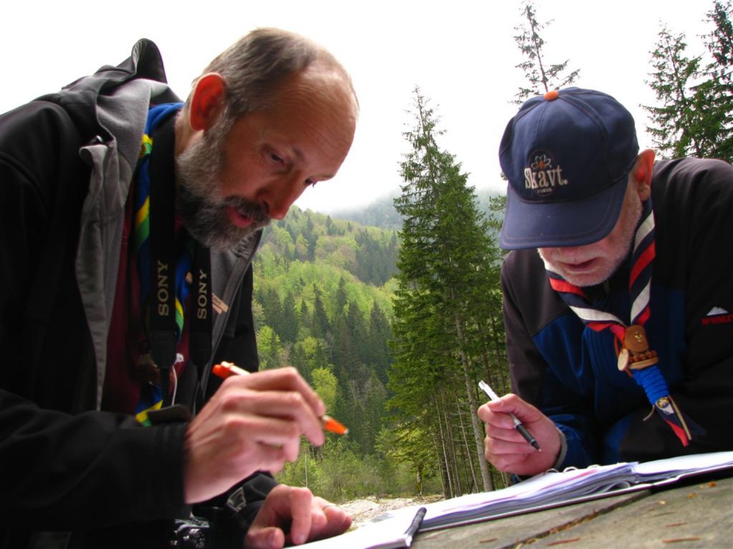 Vsi trije trenerji Skavtske akademije ZBOKSS smo se zbrali v Matkovem kotu, da bi načrtovali nadaljevanje druge ponovitve programa Skavt, se družili in povezali v trden tim.