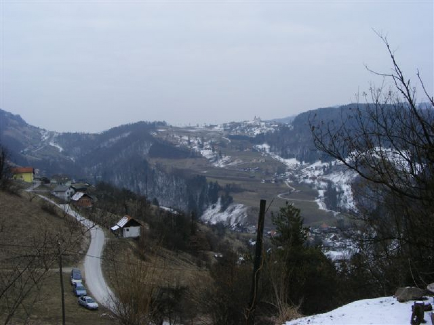 "Vzemite življenje kot igro in svet kot igrišče!" pravi B.P. in trop za pripravo zimovanja se je odločil, da bo rdeča nit našega letošnjega zimovanja Robert Baden-Powell.