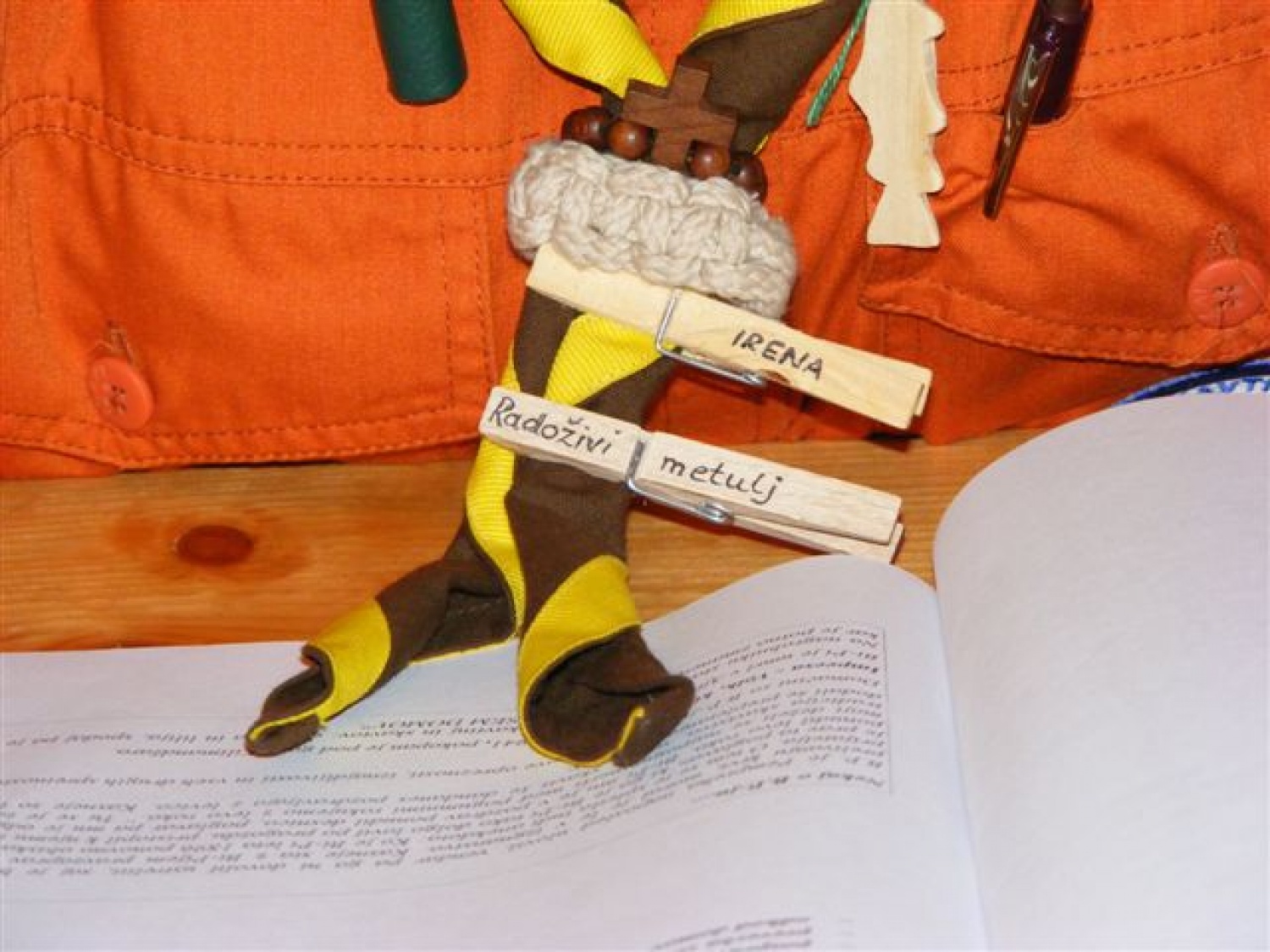 "Vzemite življenje kot igro in svet kot igrišče!" pravi B.P. in trop za pripravo zimovanja se je odločil, da bo rdeča nit našega letošnjega zimovanja Robert Baden-Powell.