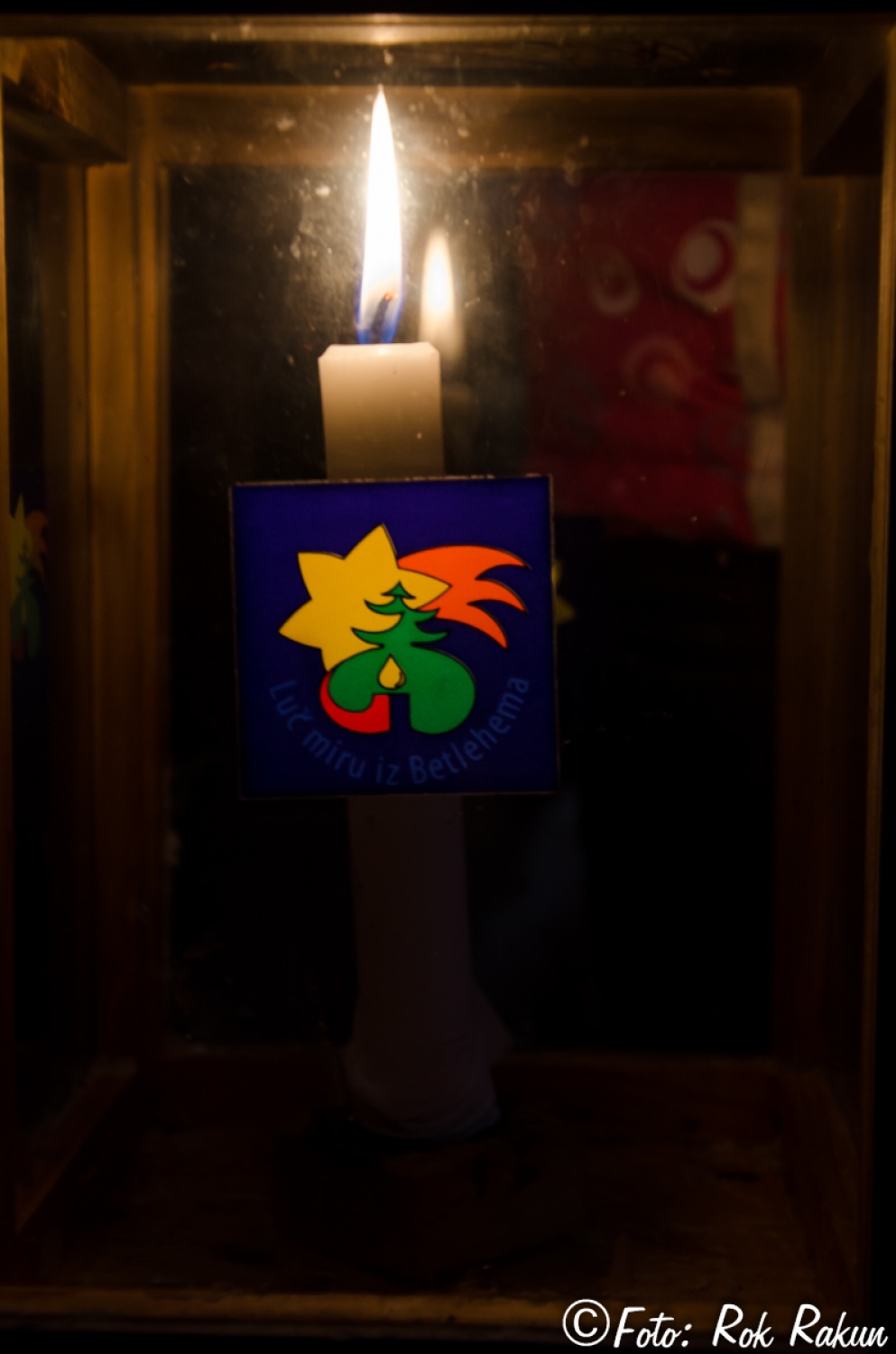 Luč miru iz Betlehema že v rokah slovenske delegacije