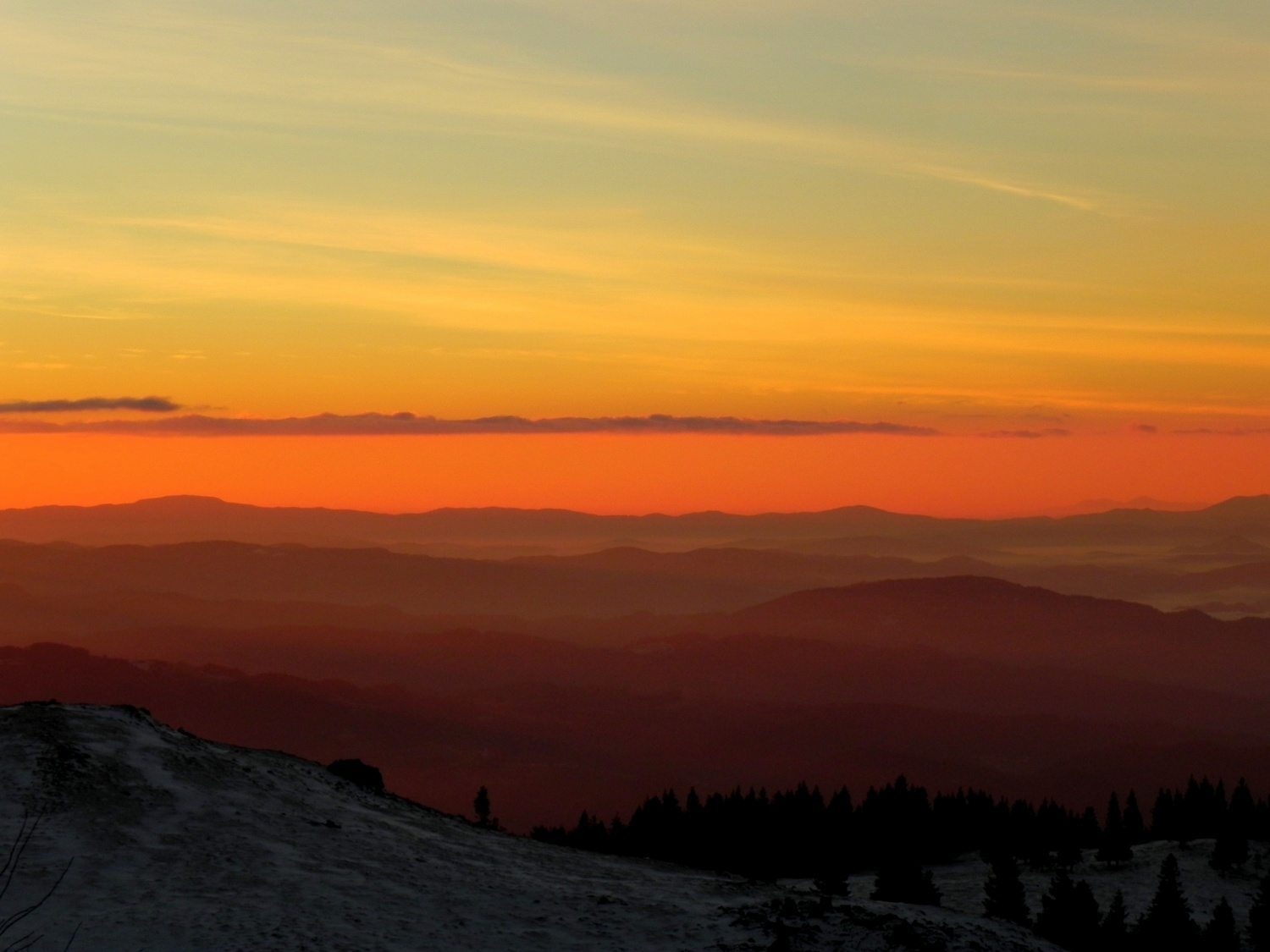 Plamen zasvetil tudi na Veliki planini