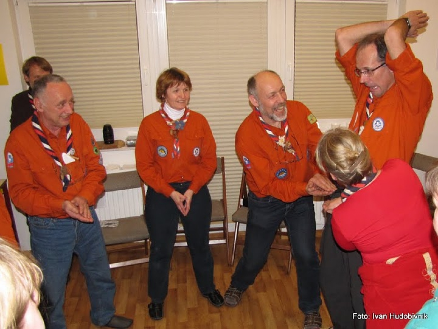 Kaj imajo skupnega naše skavtske družine in brat Stane Bešter? Marsikaj, a najnovejša je ta, da so si ukradli srce. Vsak je vsakemu ukradel vsaj majhen košček. Ne verjamete? Zgodilo se je na Pohorju, na zimskem taboru. Da se je to zgodilo, je kriv trop za pripravo tabora na čelu z Alenko, ki je dejavnosti treh dni tudi uspešno in potrpežljivo vodila. Izbral je namreč Don Boskove besede mladim: "Ukradli ste mi srce."