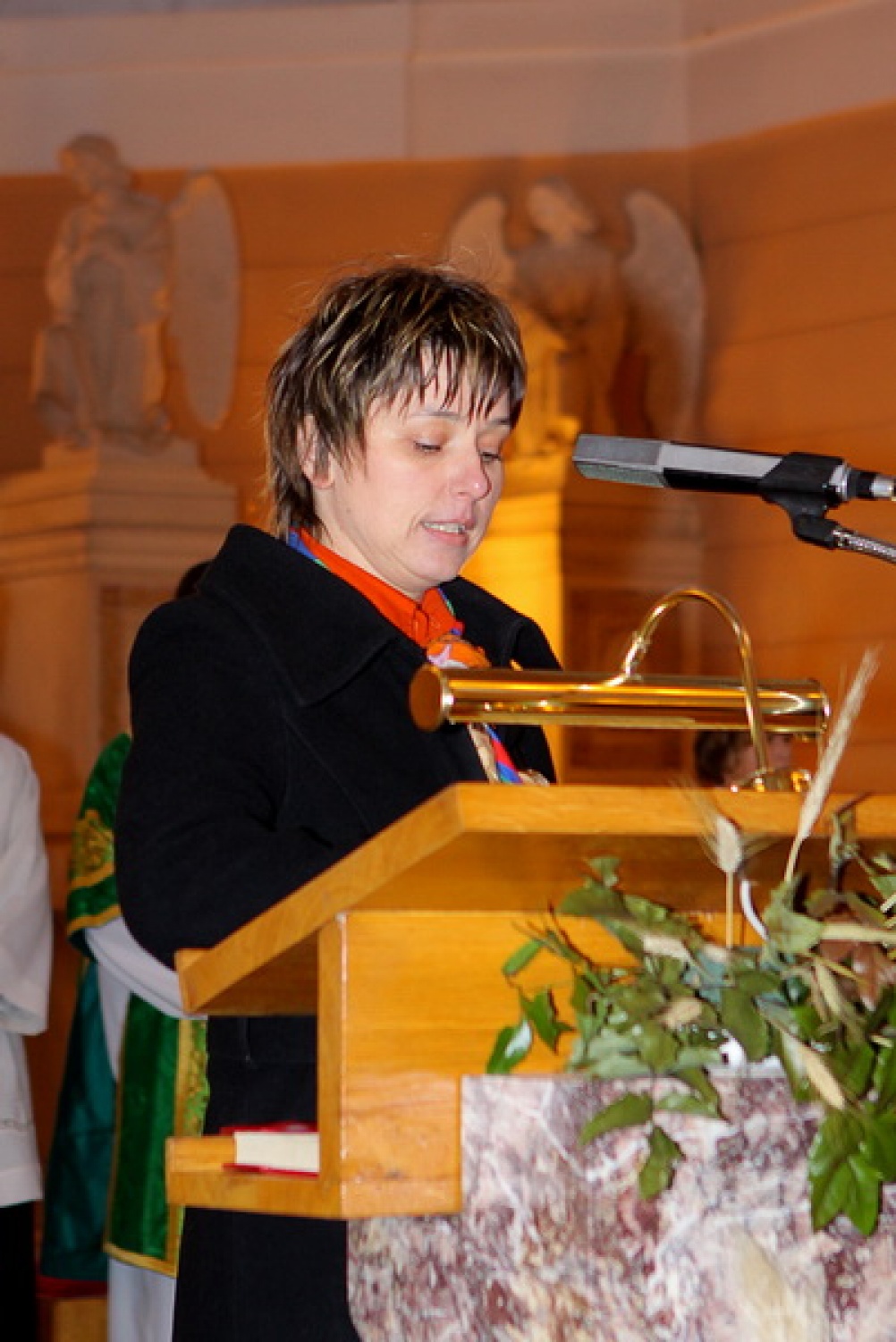 Bogato skavtsko srečanje smo si pripravili odrasli skavti in skavtinje v nedeljo na Loškem. Najprej petje pri maši v Žireh, praznovanje okrogle obletnice na Žirovskem vrhu in plezanje na umetni steni.