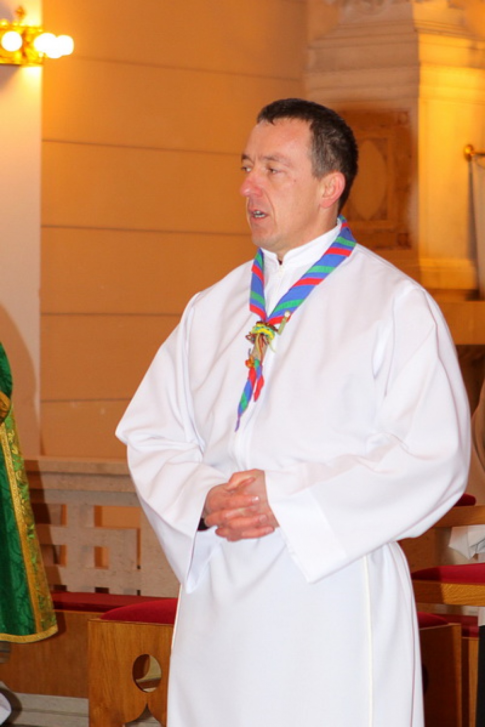 Bogato skavtsko srečanje smo si pripravili odrasli skavti in skavtinje v nedeljo na Loškem. Najprej petje pri maši v Žireh, praznovanje okrogle obletnice na Žirovskem vrhu in plezanje na umetni steni.