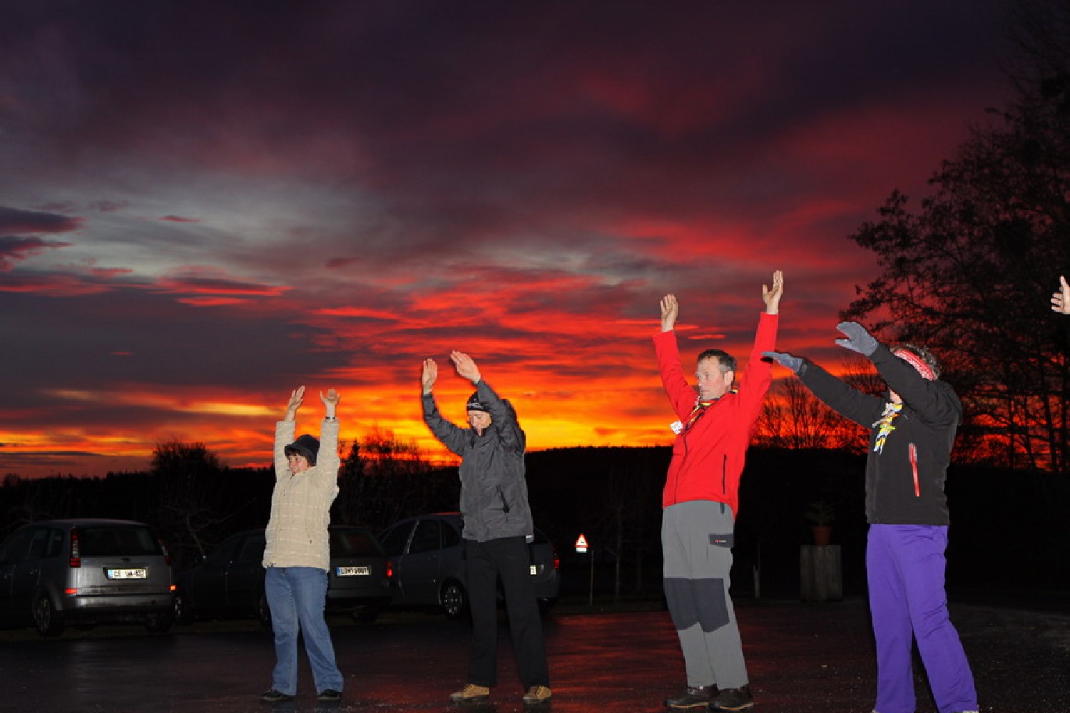 Duhovne vaje za odrasle skavte v Kančevcih od 7.do 9.1.2011 so se tokrat začele s služenjem kot pomoč Domu duhovnosti.To je bila dobra priprava na samo temo duhovnih vaj, ki je zajemala iz temeljev naše vere.