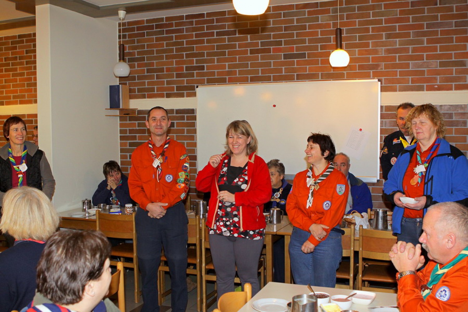 Duhovne vaje za odrasle skavte v Kančevcih od 7.do 9.1.2011 so se tokrat začele s služenjem kot pomoč Domu duhovnosti.To je bila dobra priprava na samo temo duhovnih vaj, ki je zajemala iz temeljev naše vere.