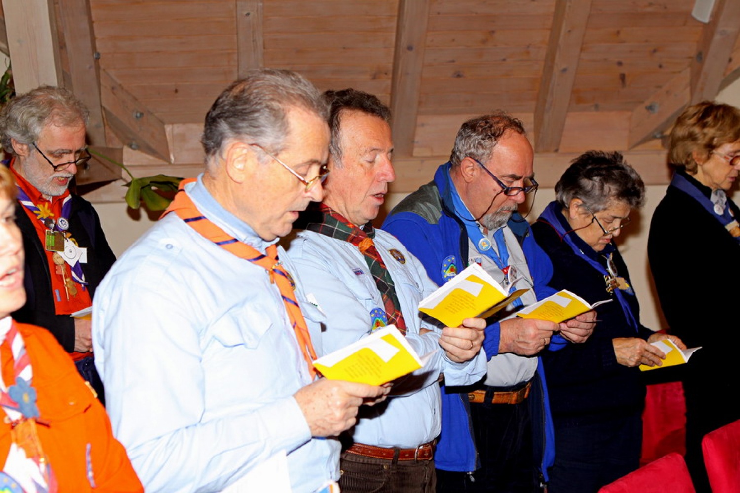 Duhovne vaje za odrasle skavte v Kančevcih od 7.do 9.1.2011 so se tokrat začele s služenjem kot pomoč Domu duhovnosti.To je bila dobra priprava na samo temo duhovnih vaj, ki je zajemala iz temeljev naše vere.