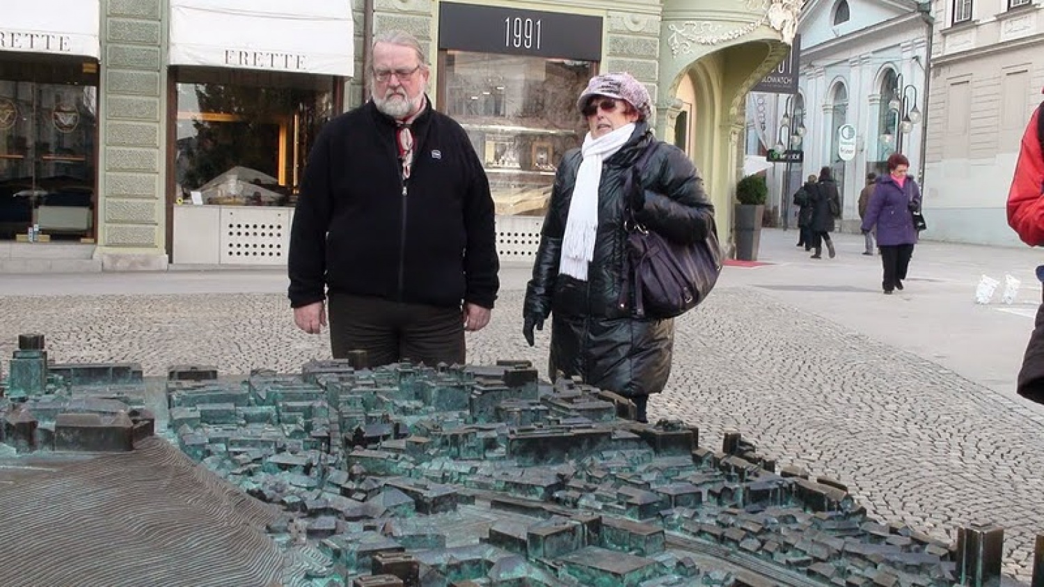 Ole se danes vrača nazaj na Dansko in potem v Slonokoščeno obalo, kamor bo ponesel tudi Luč miru iz Betlehema. Objavljamo drugi del intervjua. Ole srečno pot in vse dobro pri tvojem plemenitem poslanstvu.