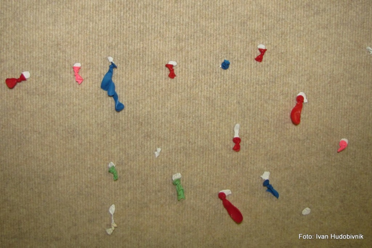 Ostanki počenih balonov