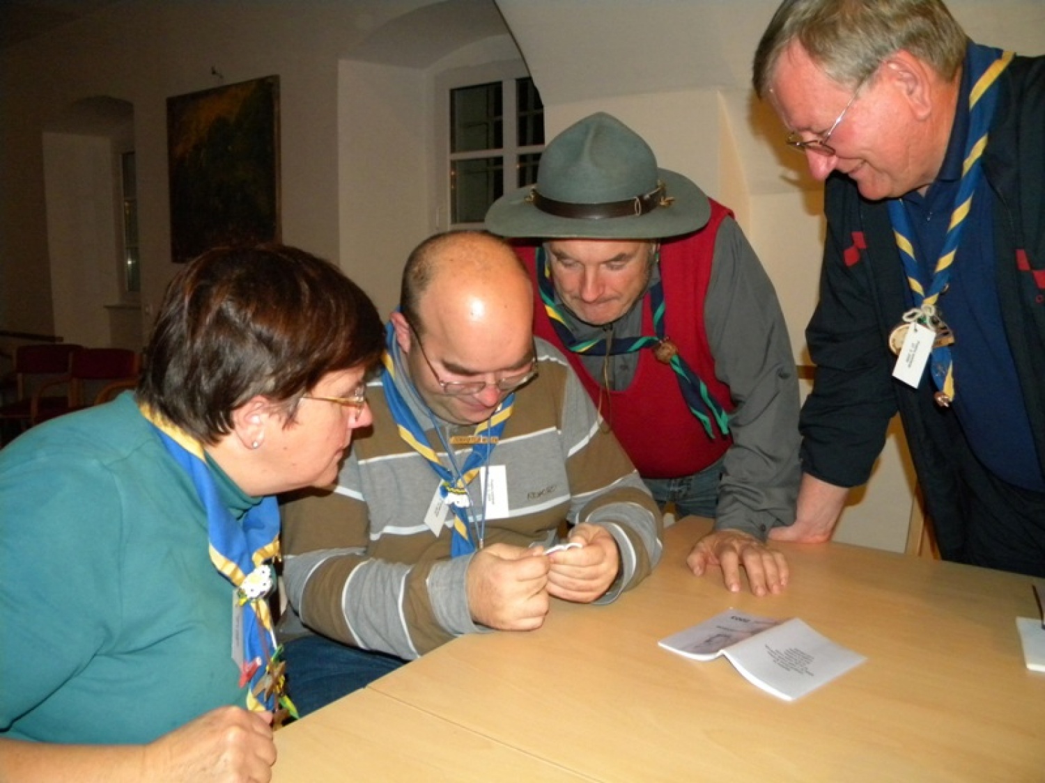 Branje najmanjše knjige