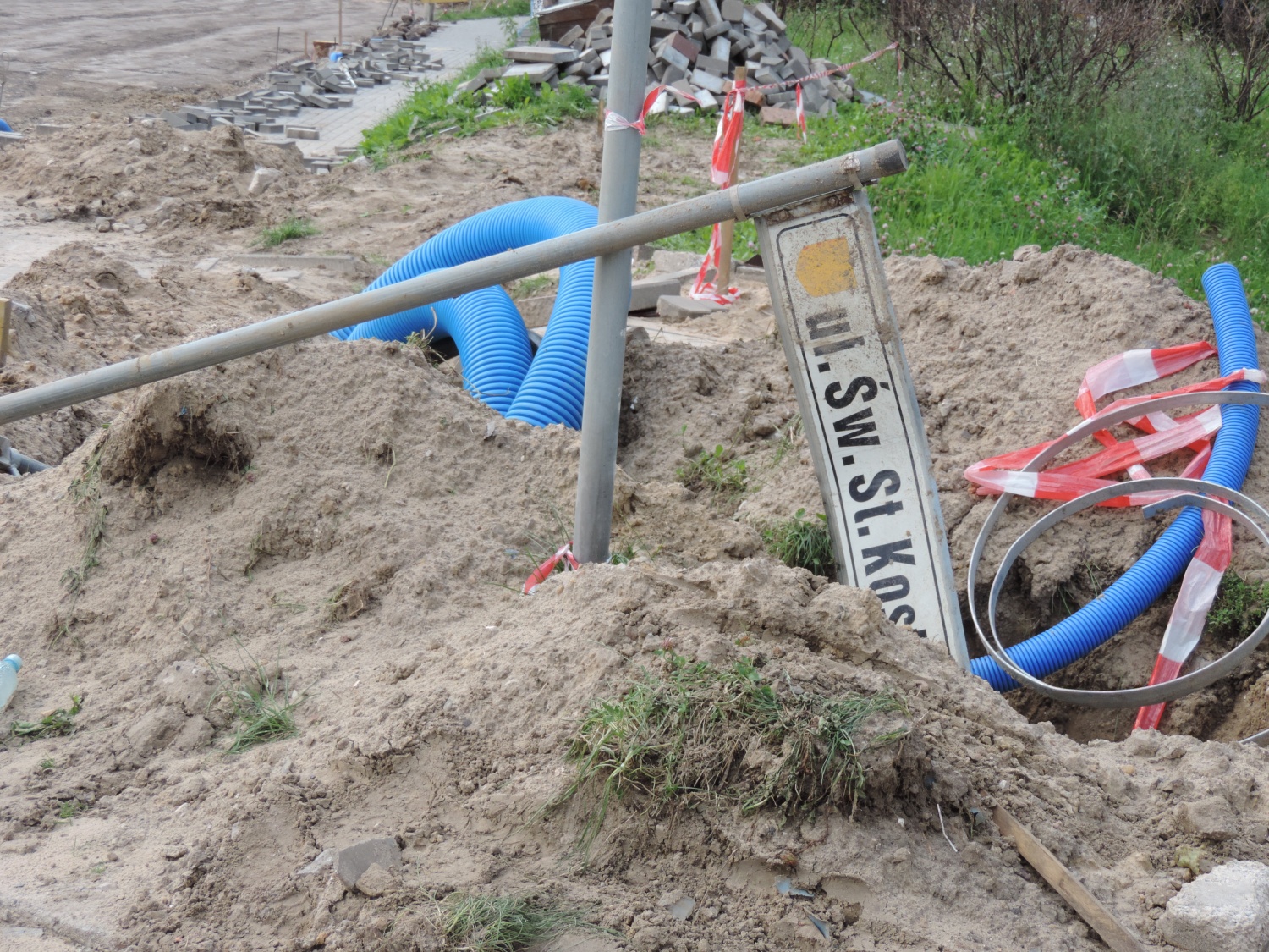 ulico so nam skrili...