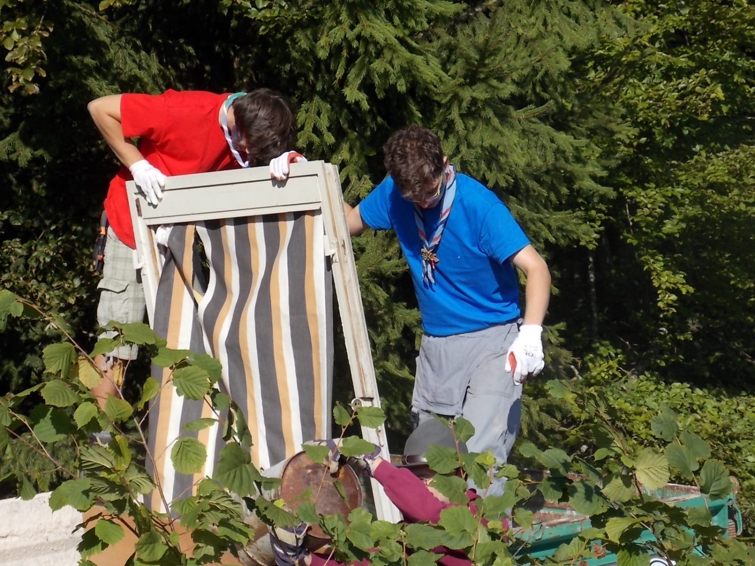 Črno-beli? Ne, POBARVANI! (VIDEO)