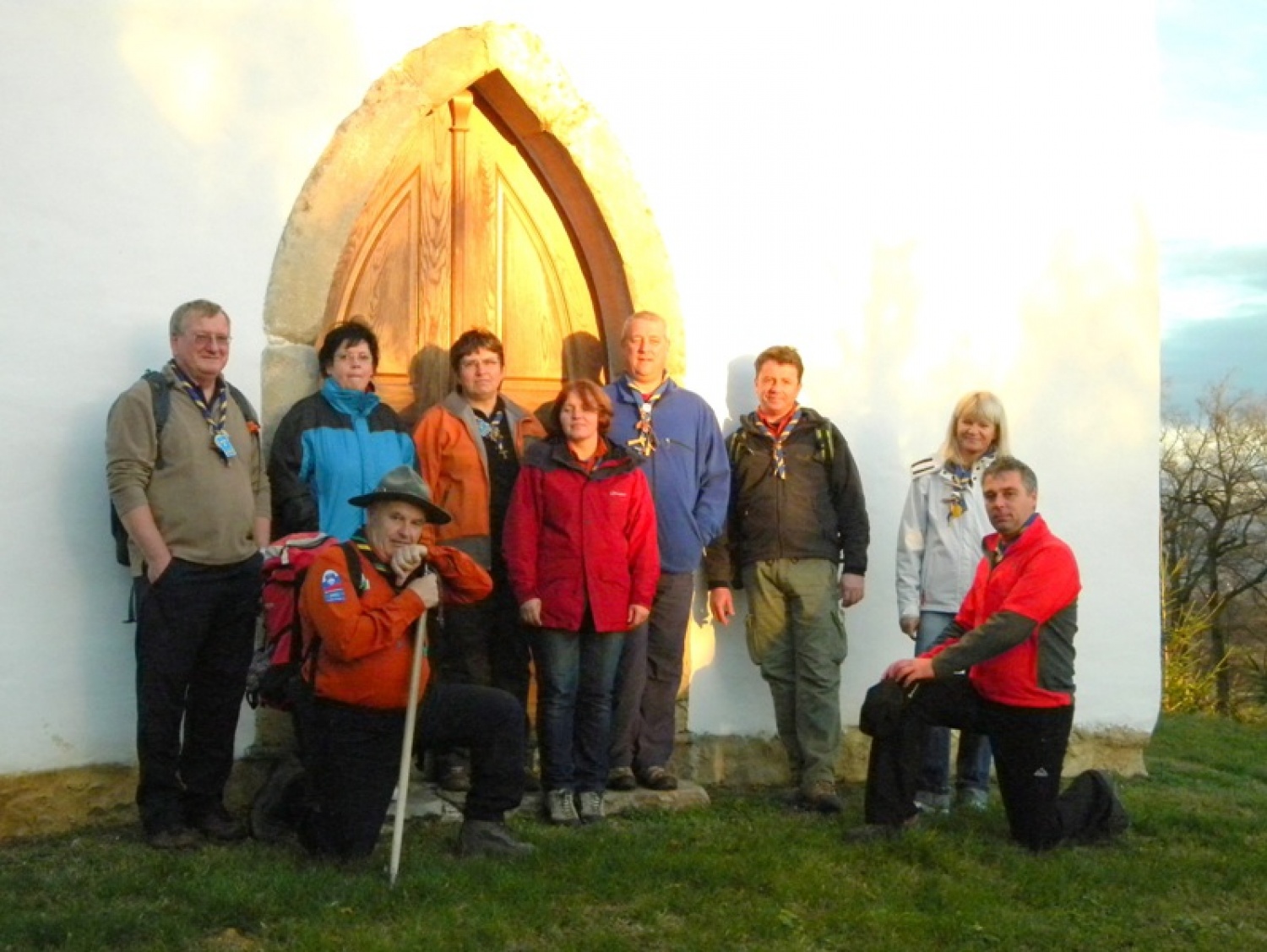 pred cerkvico sv. Helene