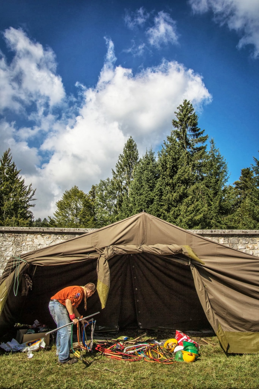 Črno-beli? Ne, POBARVANI! (VIDEO)