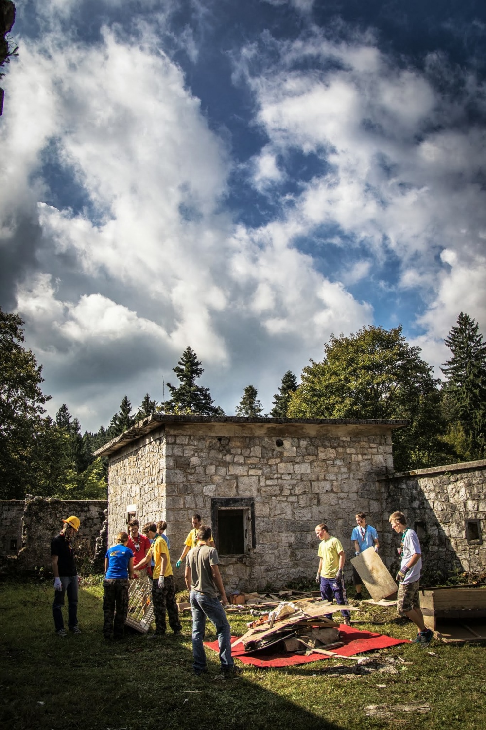 Črno-beli? Ne, POBARVANI! (VIDEO)