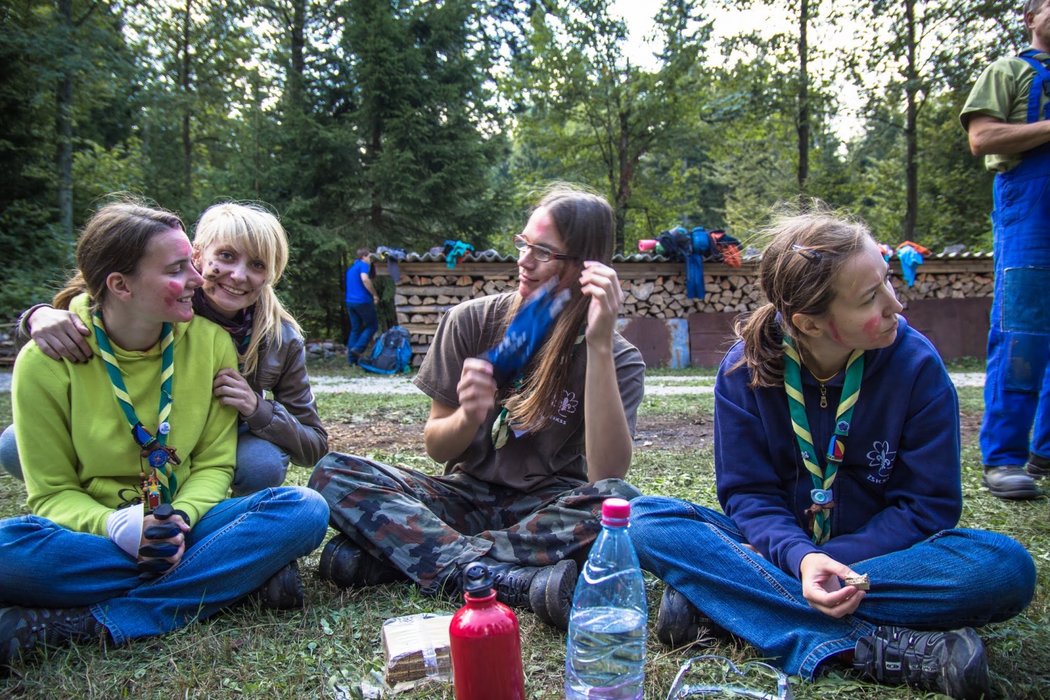 Črno-beli? Ne, POBARVANI! (VIDEO)