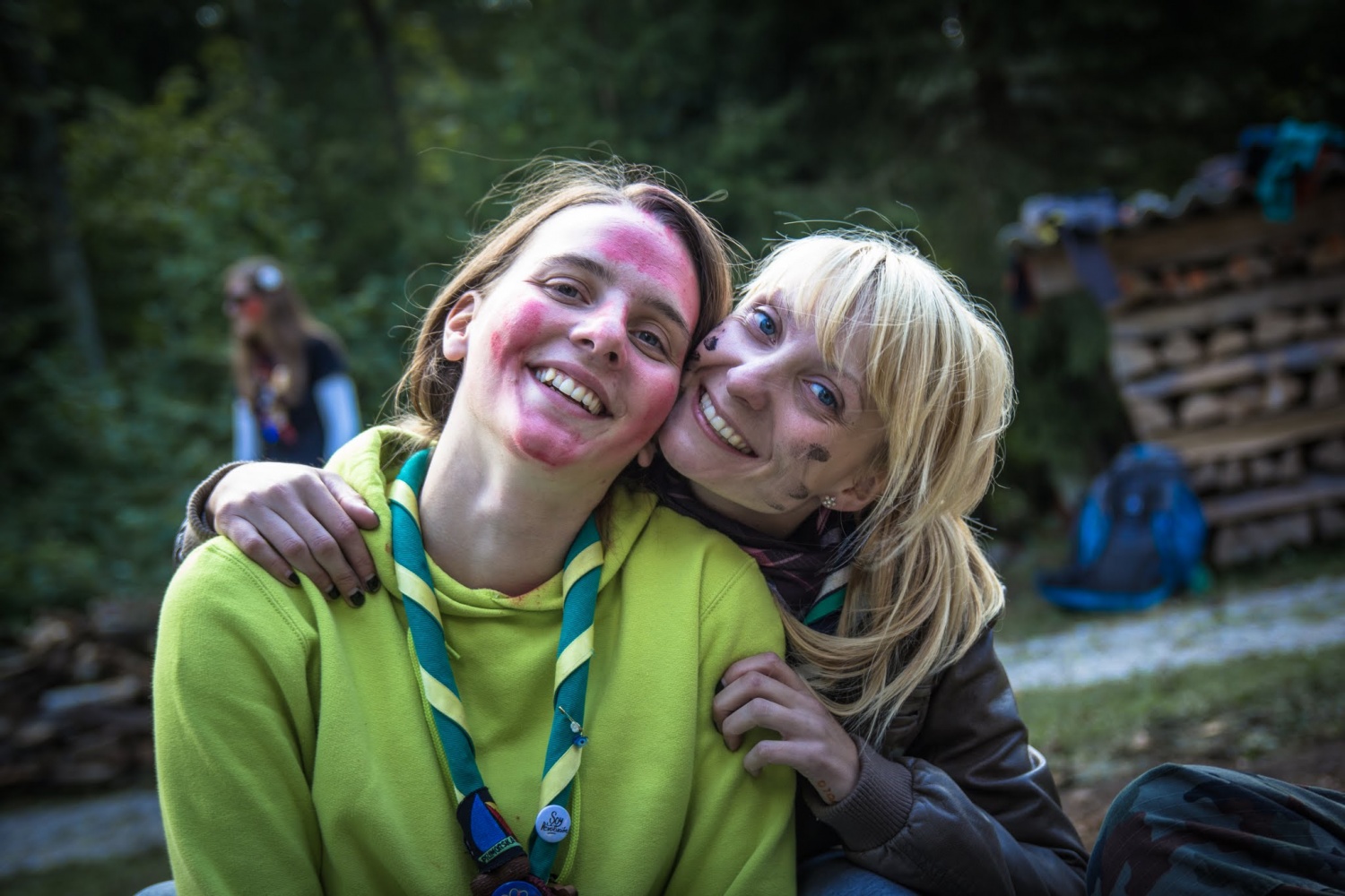 Črno-beli? Ne, POBARVANI! (VIDEO)