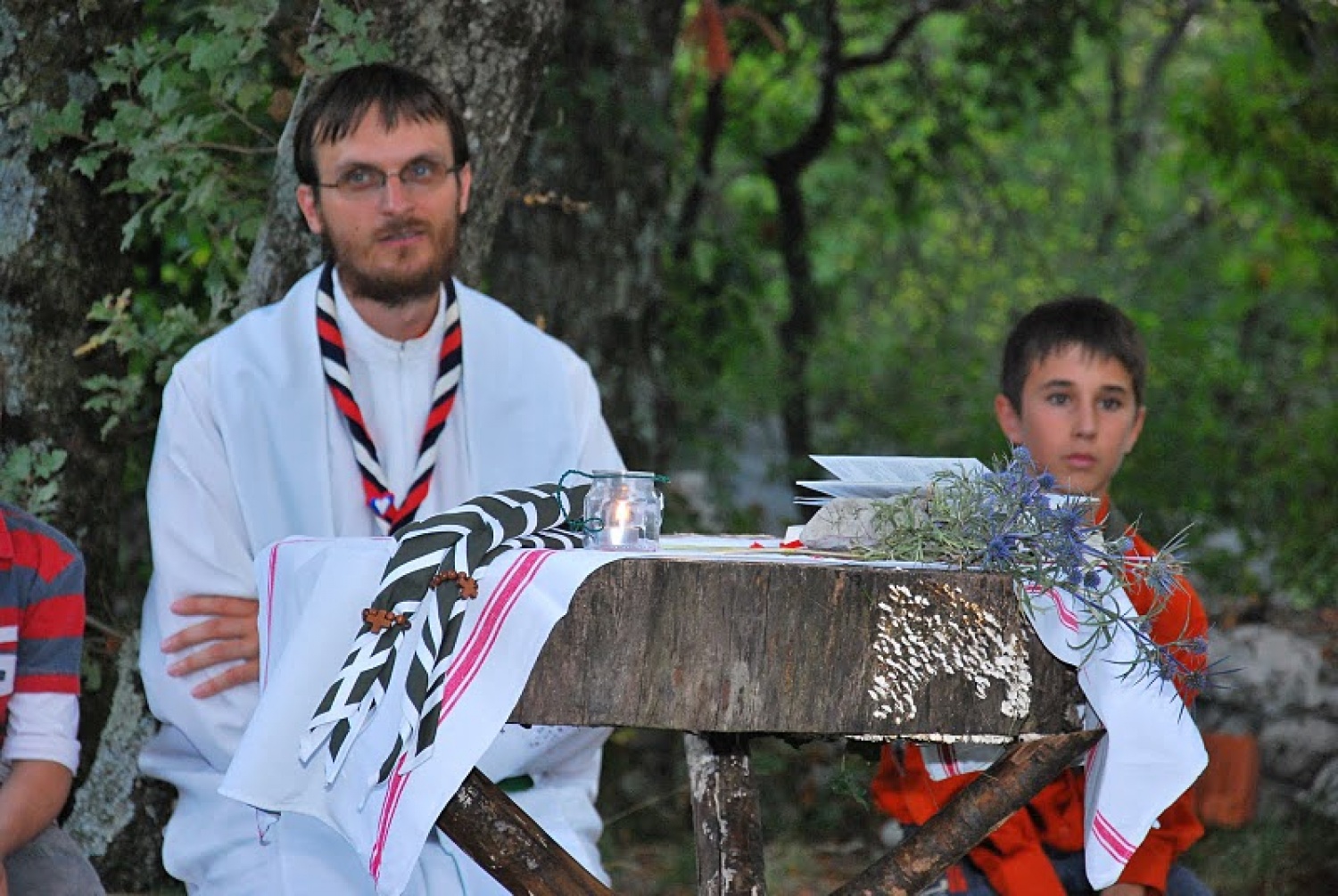 Dve rutki na oltarju