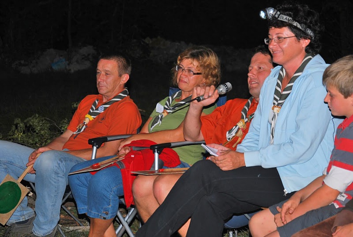 Ježi imamo talent - voditeljica Anita in žirija