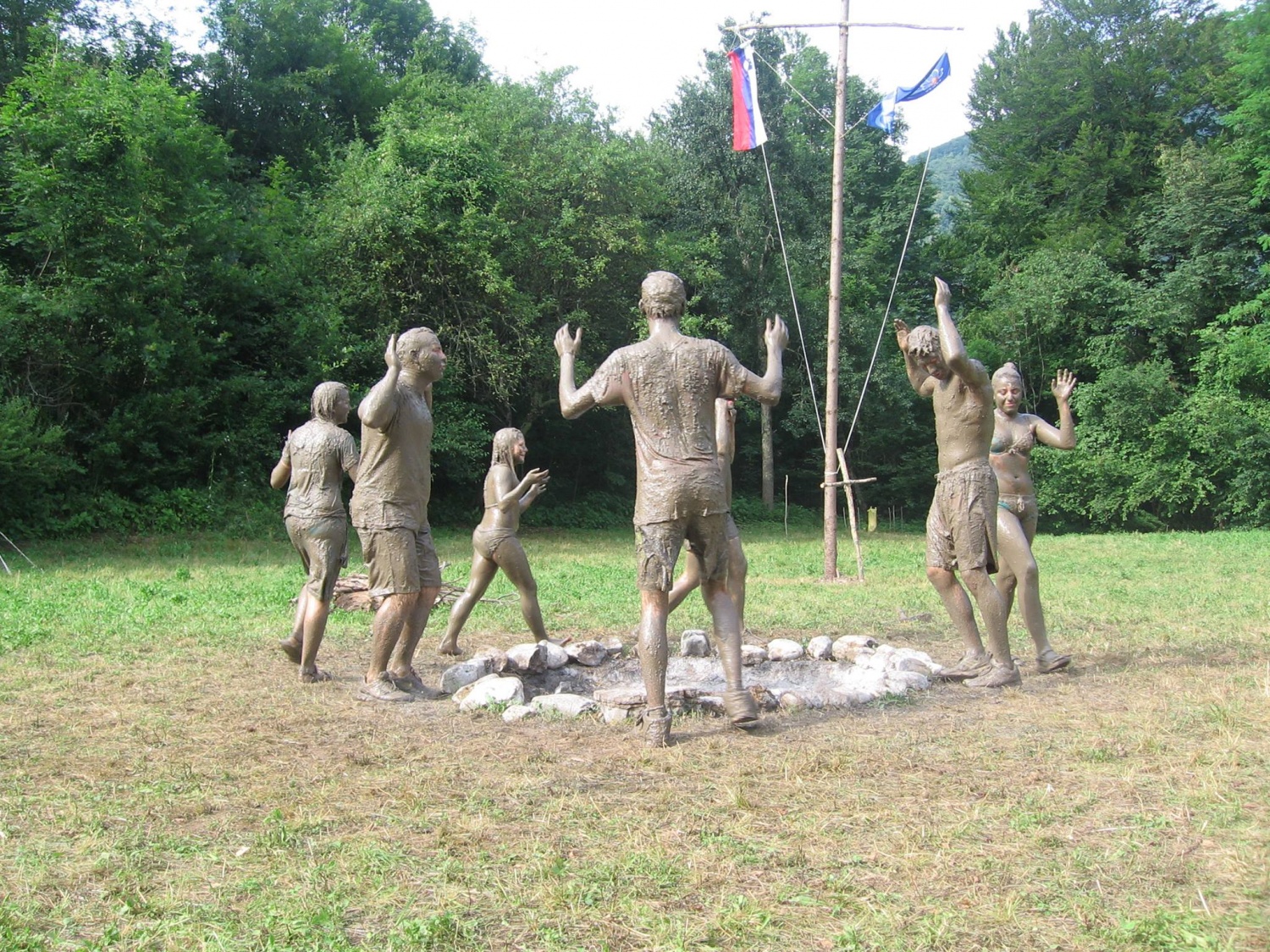 Jepovi tuki tuki po poti preživetja