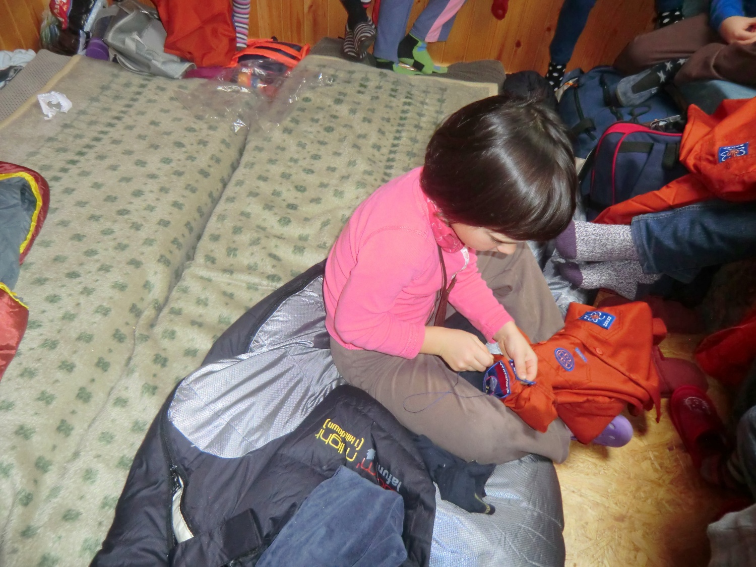 ... in si prišijejo kamniški našitek