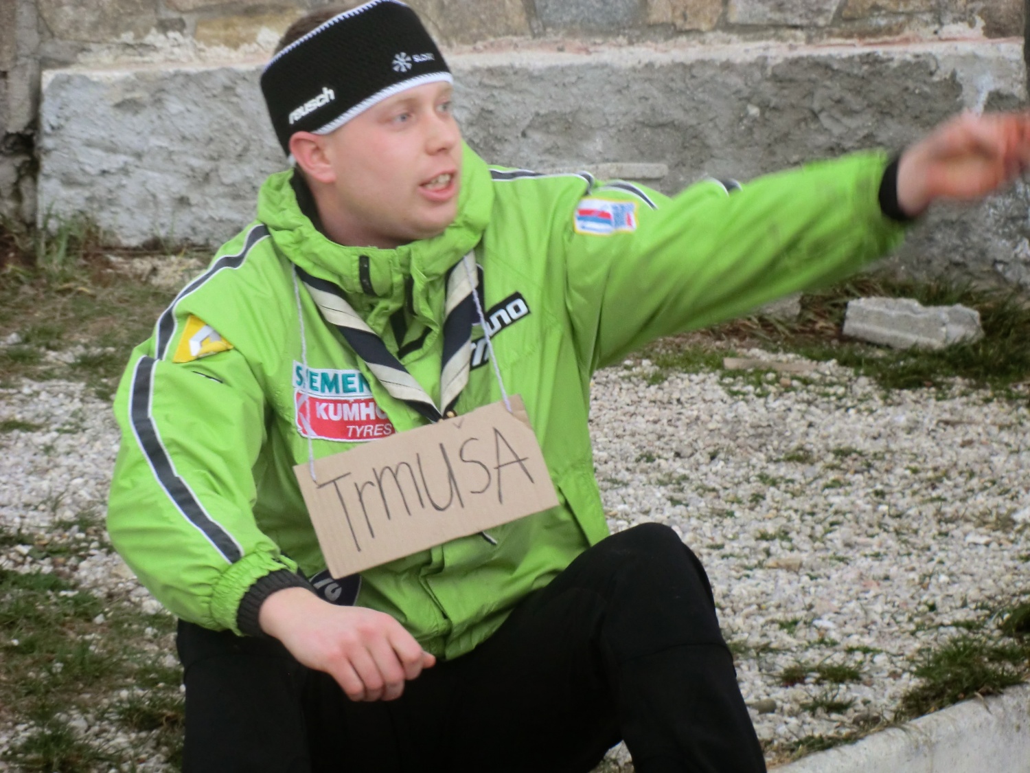 velika igra - starim mamutom se zmeša