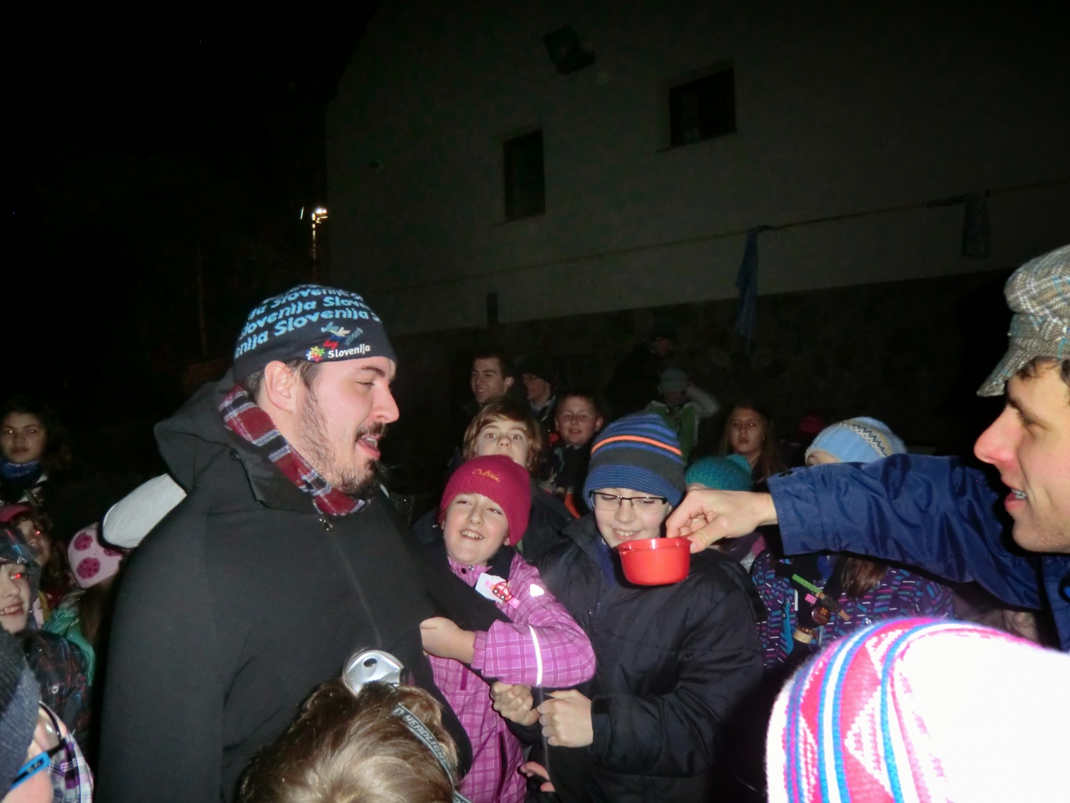 velika igra - čarobni mamutopoj pozdravi zmešane stare mamute