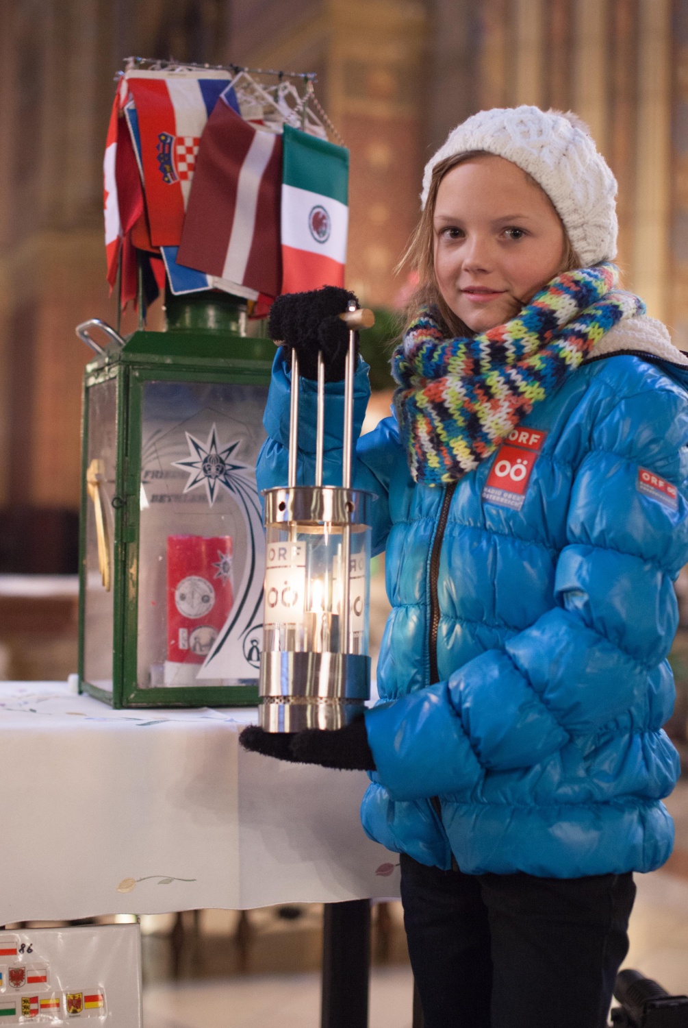 Utrinki Dunaja - pot Luči miru iz Betlehema v Slovenijo. (VIDEO)