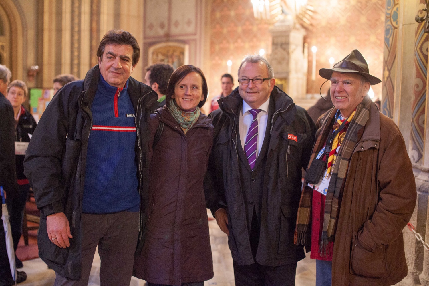 Utrinki Dunaja - pot Luči miru iz Betlehema v Slovenijo. (VIDEO)