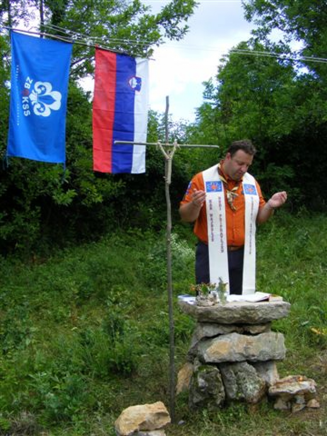 »Malo pozno, pa vendar iz srca…«
Zakaj tako?
Zato, ker se je naš letošnji tabor odvijal že daleč nazaj, od 24.-27.6.2009. Da ne bi imeli vtisa, da smo na Ptuju zaspali, vseeno poročamo o našem taboru.