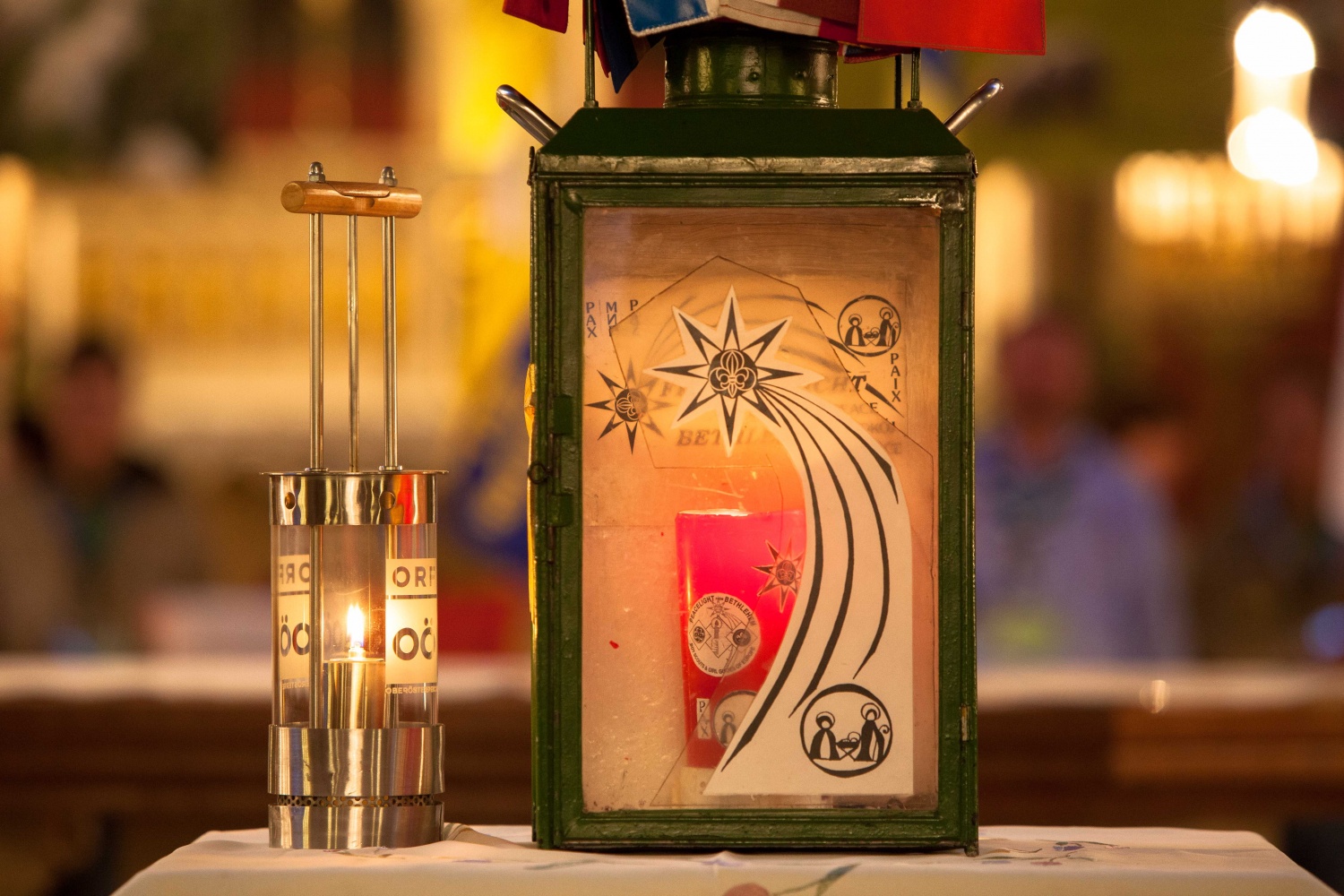 Utrinki Dunaja - pot Luči miru iz Betlehema v Slovenijo. (VIDEO)