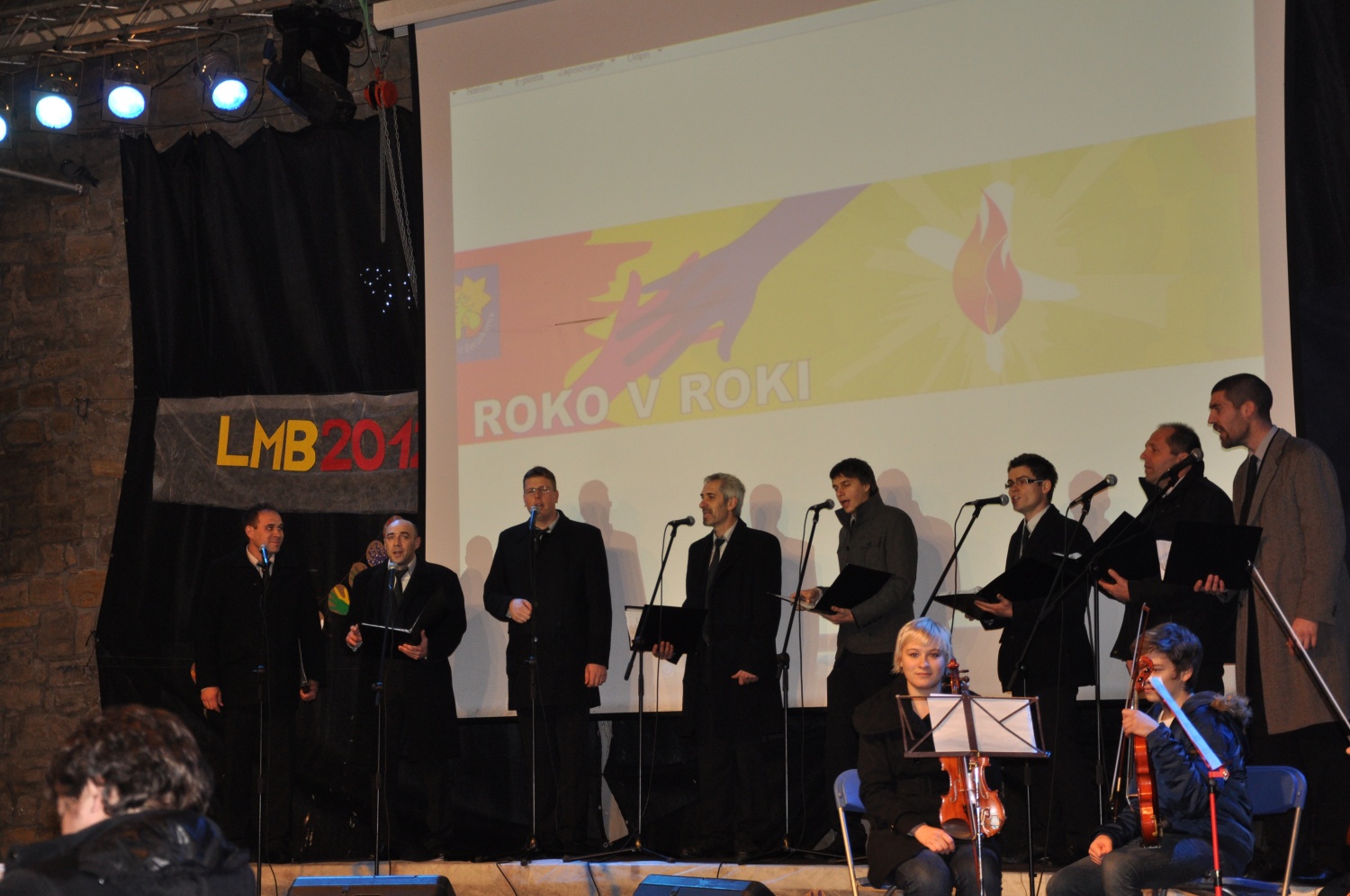 Prepeval nam je oktet Aljaž