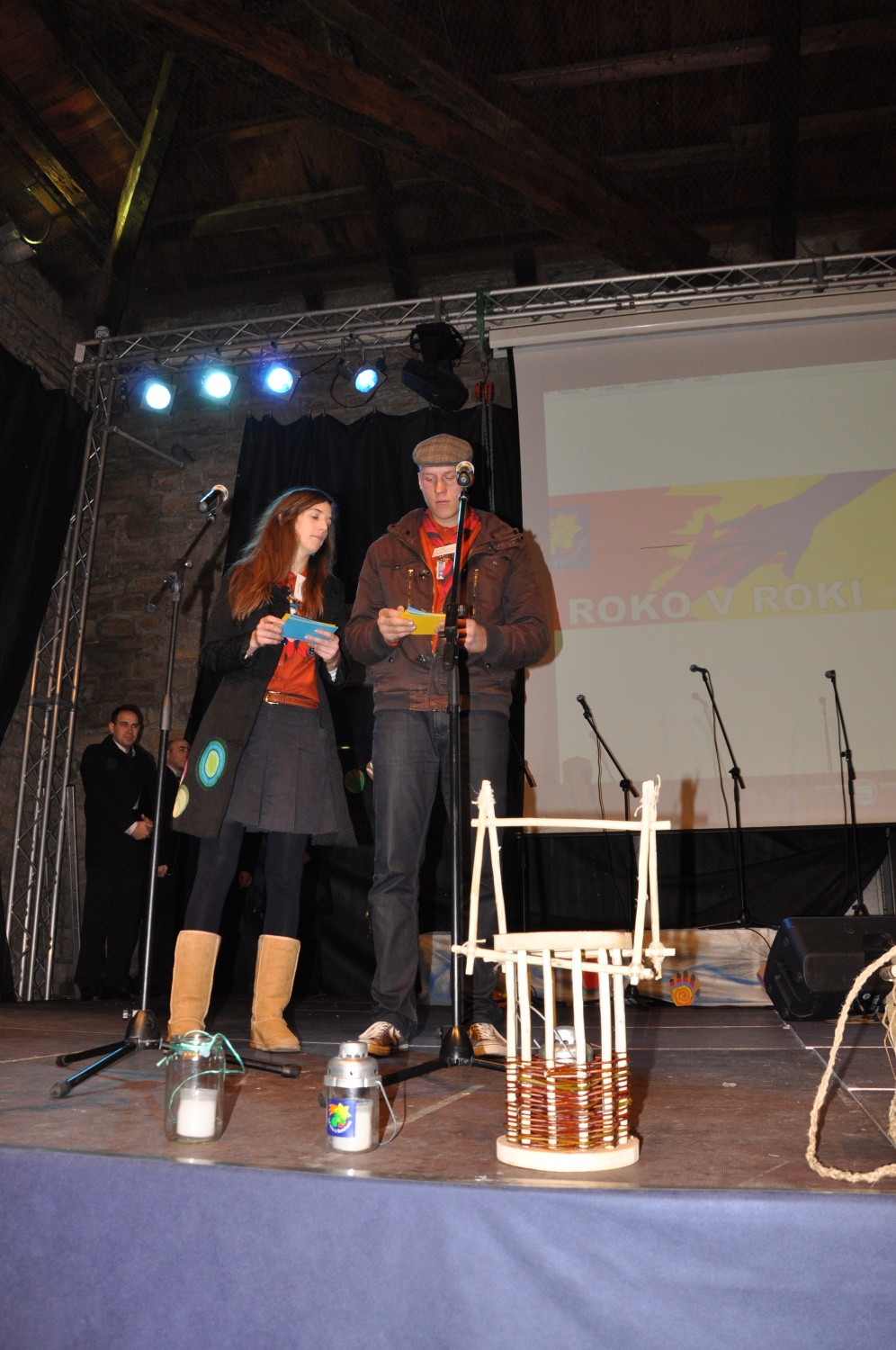 Popolen voditeljski par