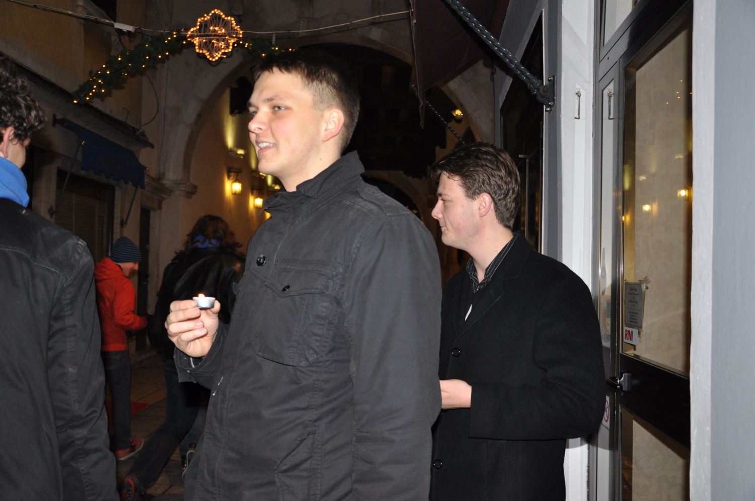 Podarili smo ga ljudem ki smo jih srečali