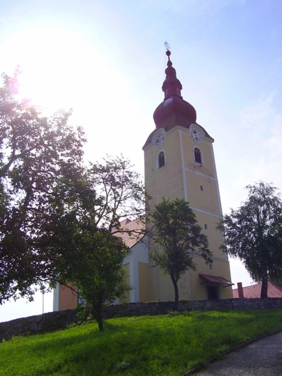 cerkev Sv. Lovrenca na Bizeljskem