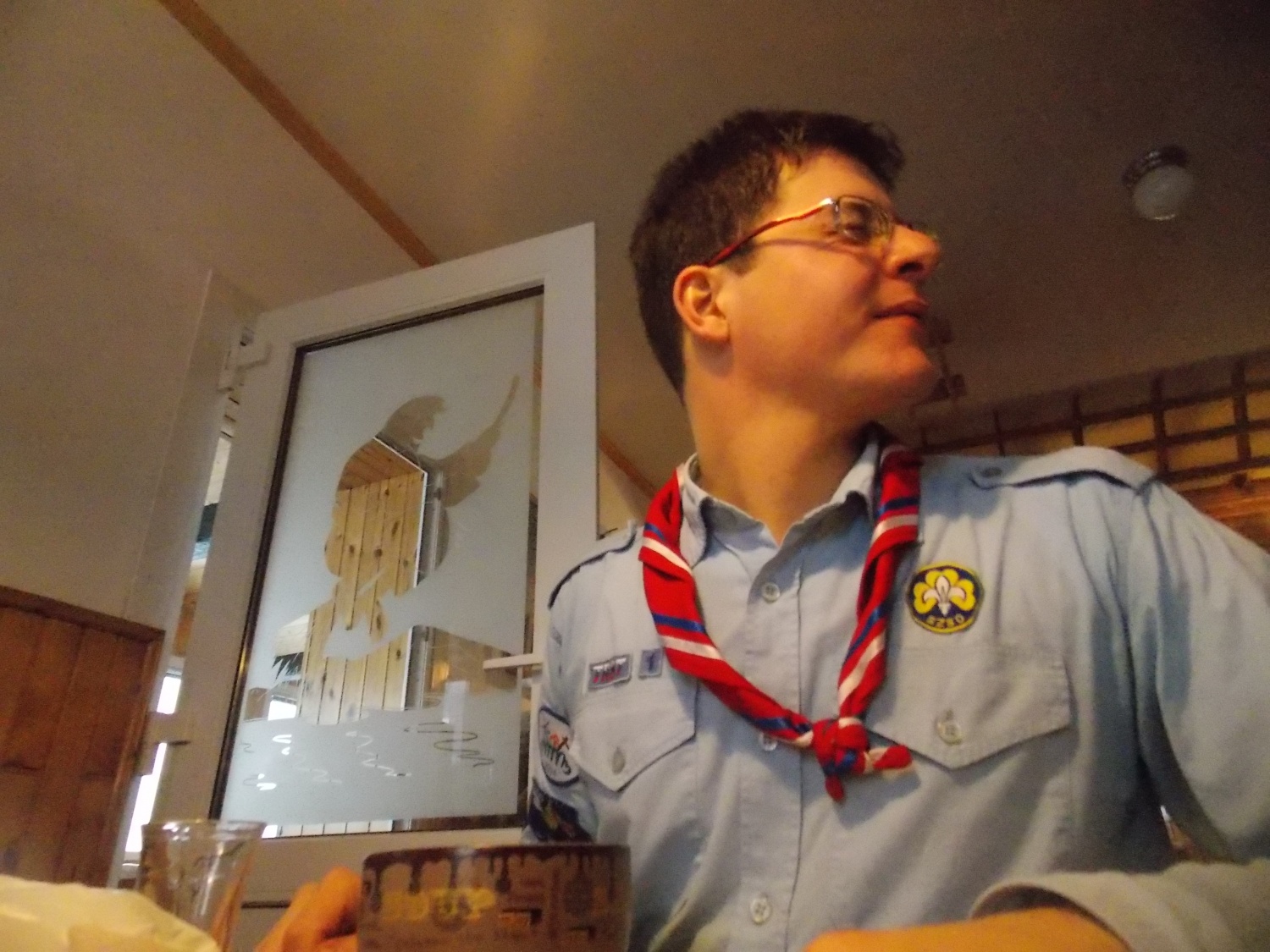 Andrej, ki govori vic