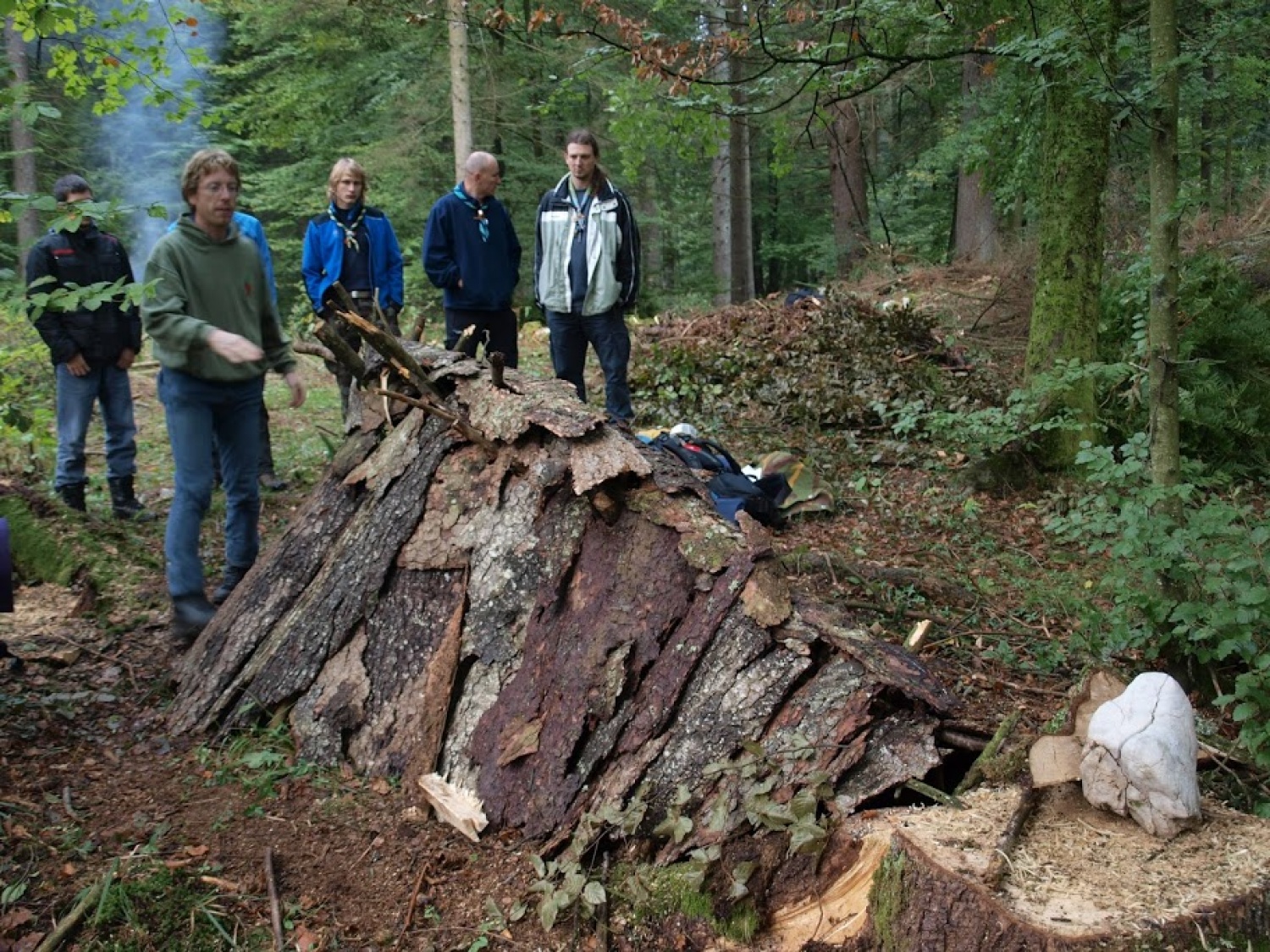 Bivak iz naravnih materialov 2