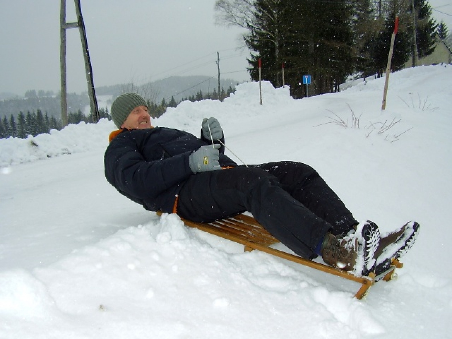 ZIMSKE RADOSTI-SVOBODNI NA SNEGU