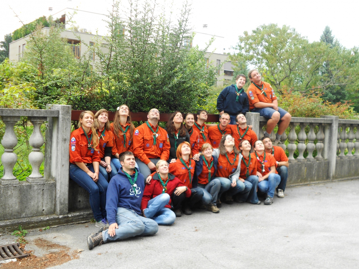 Nekaj nas je zamotlo