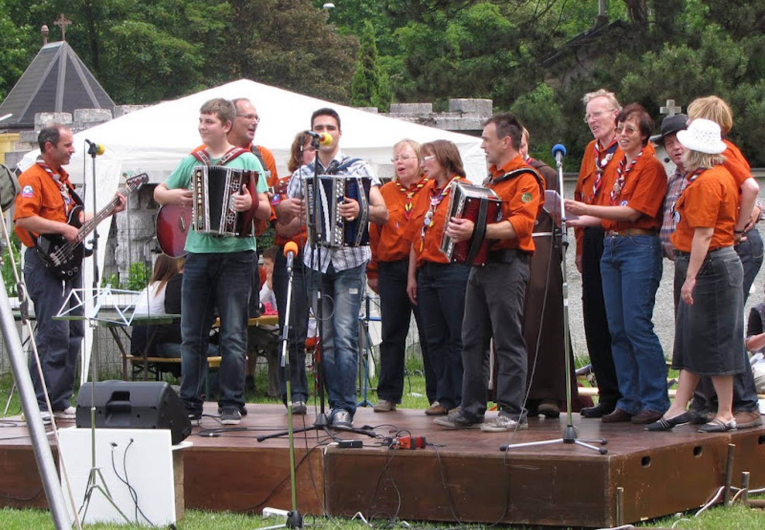 Brez harmonike ne gre