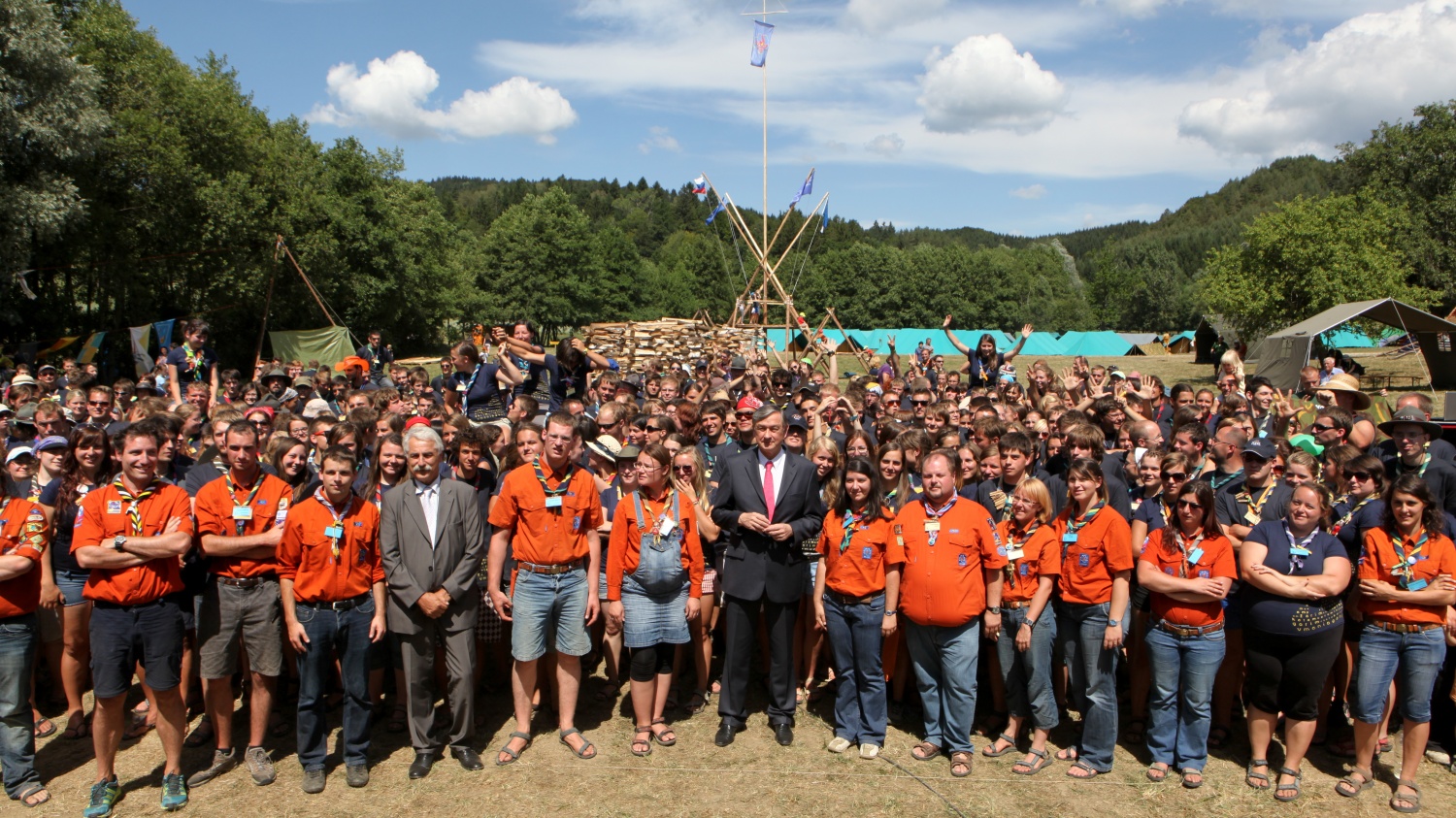 skupinska slika s predsednikom