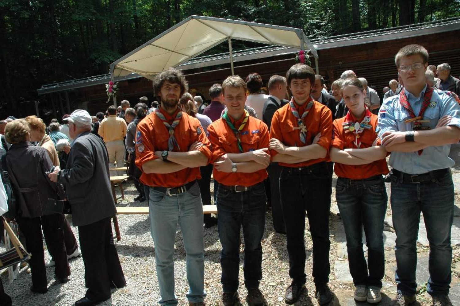 Služenje ob breznu v Kočevskem rogu