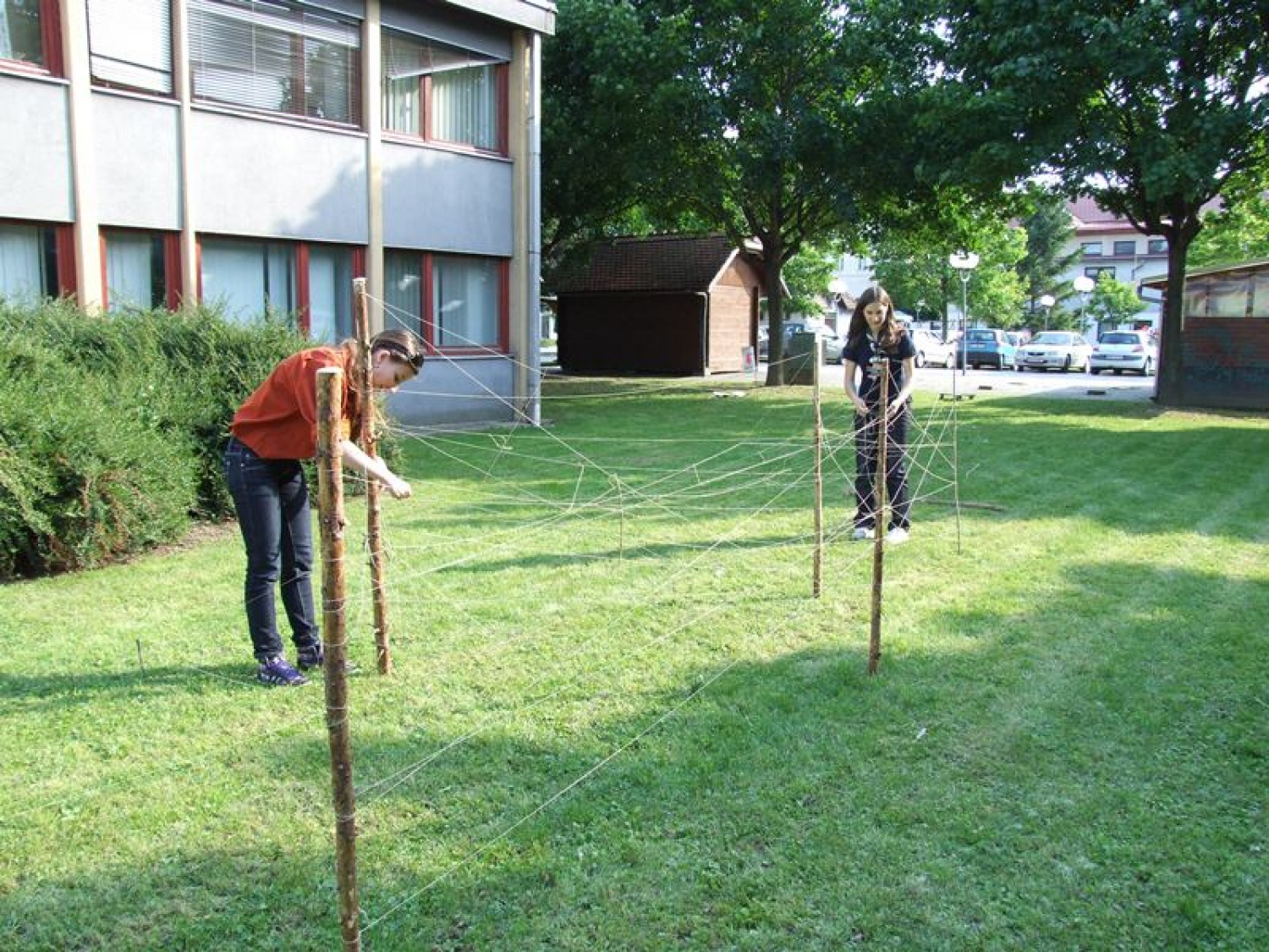 Postavili tabor v mestu